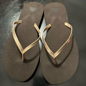 Reef flip flops
